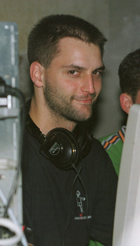 lanparty.jpg (33145 Byte)